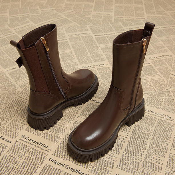 STIEFELETTEN MIT GÜRTELSCHNALLE